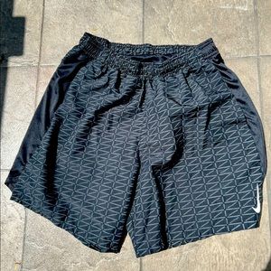 Nike Brief-Lined 7” Running Shorts